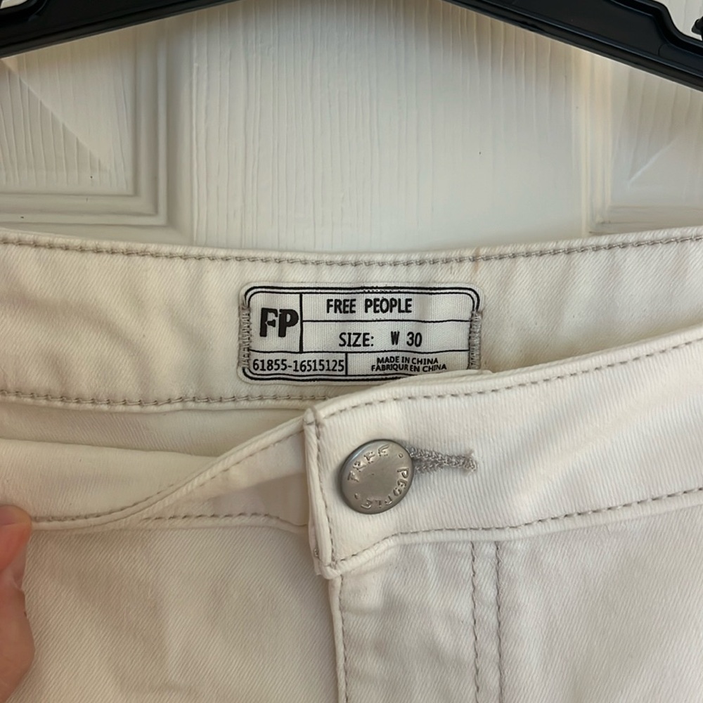 Free People White Flare Jeans - Picture 5 of 5